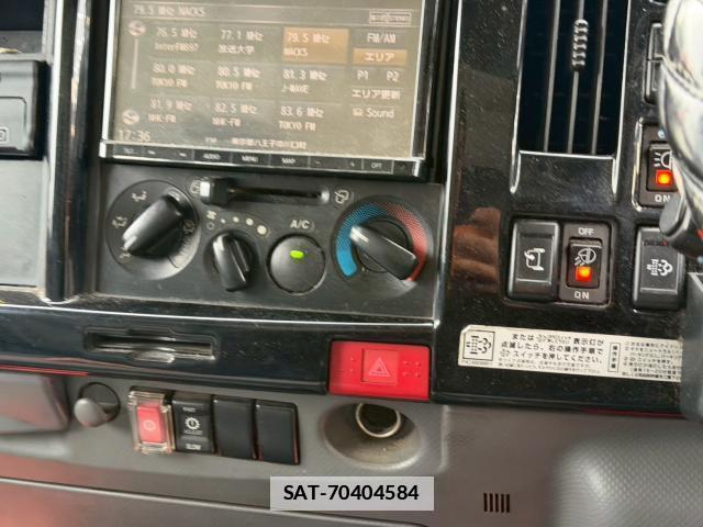 Isuzu ELF TRUCK 2017-03 7872553-9
