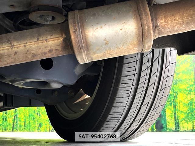 Nissan ELGRAND 2015-06 7867838-19