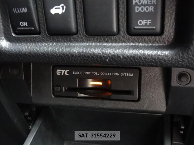 Nissan ELGRAND 2013-07 7870168-12