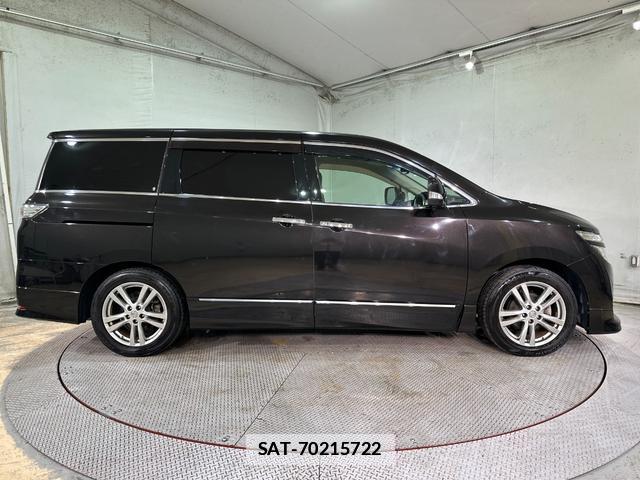 Nissan ELGRAND 2011-05 7871750-15