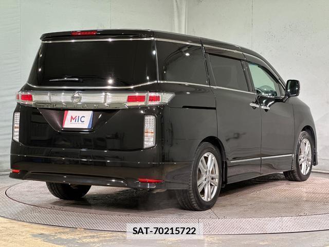 Nissan ELGRAND 2011-05 7871750-17