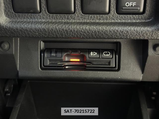 Nissan ELGRAND 2011-05 7871750-4