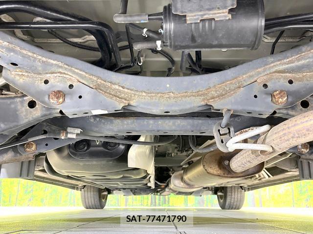 Nissan ELGRAND 2021-02 7872405-18