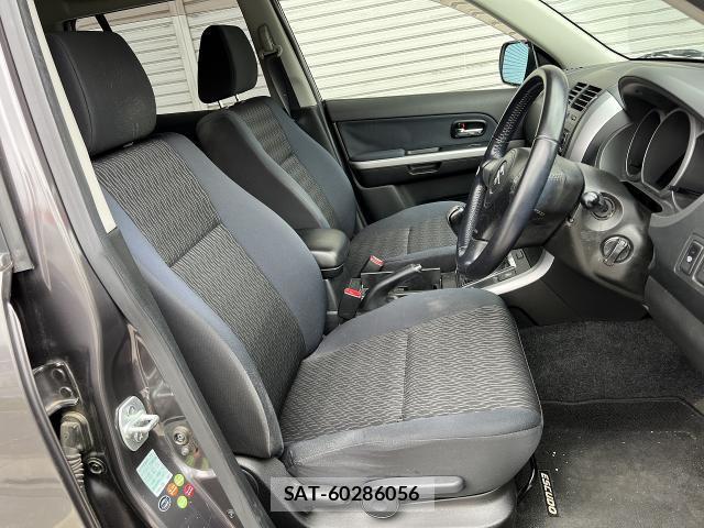 Suzuki ESCUDO 2012-10 7871090-18