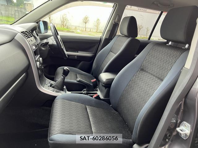 Suzuki ESCUDO 2012-10 7871090-19