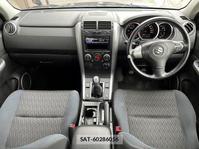 Suzuki ESCUDO 2012-10 7871090-3