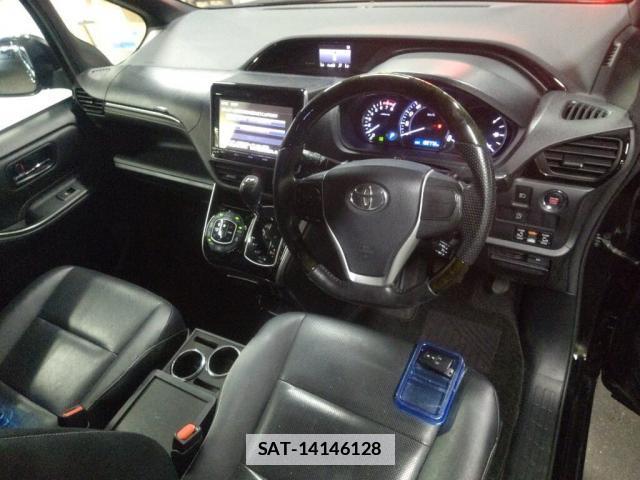 Toyota ESQUIRE 2015-07 7867299-2