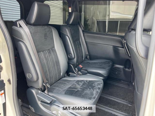 Toyota ESQUIRE 2019-07 7867340-8
