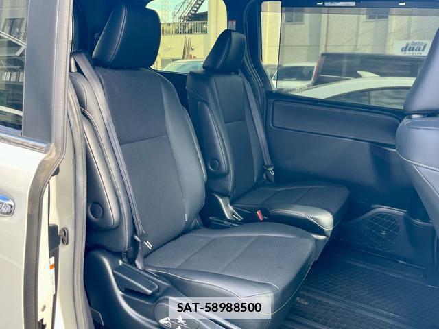 Toyota ESQUIRE 2018-01 7867996-12
