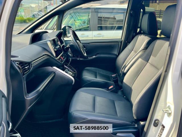 Toyota ESQUIRE 2018-01 7867996-14