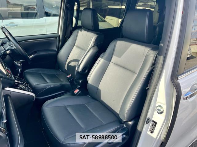 Toyota ESQUIRE 2018-01 7867996-15