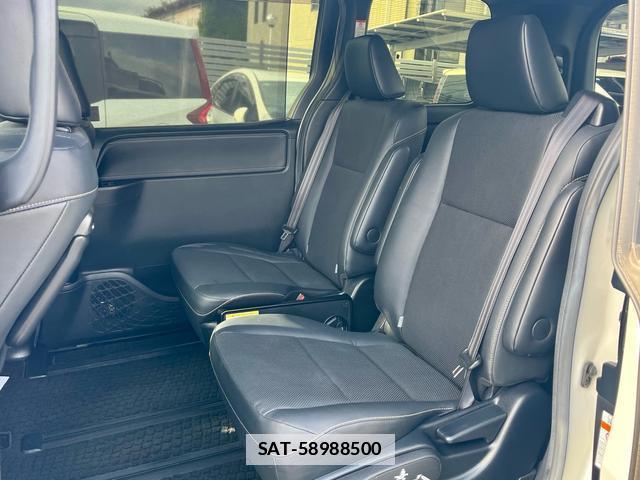 Toyota ESQUIRE 2018-01 7867996-16