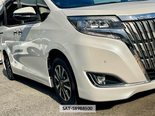Toyota ESQUIRE 2018-01 7867996-5