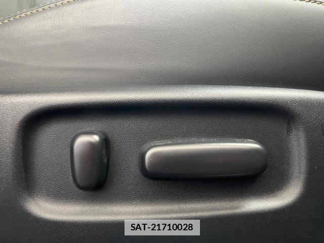 Toyota ESTIMA 2017-06 7871564-4