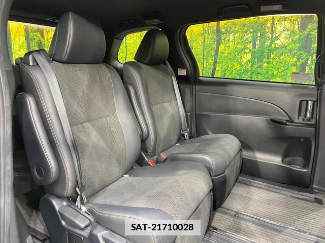Toyota ESTIMA 2017-06 7871564-8