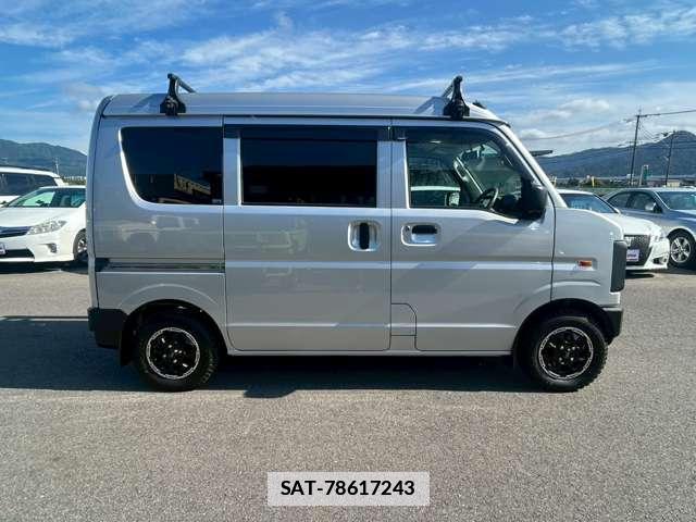 Suzuki EVERY 2023-04 7871579-3