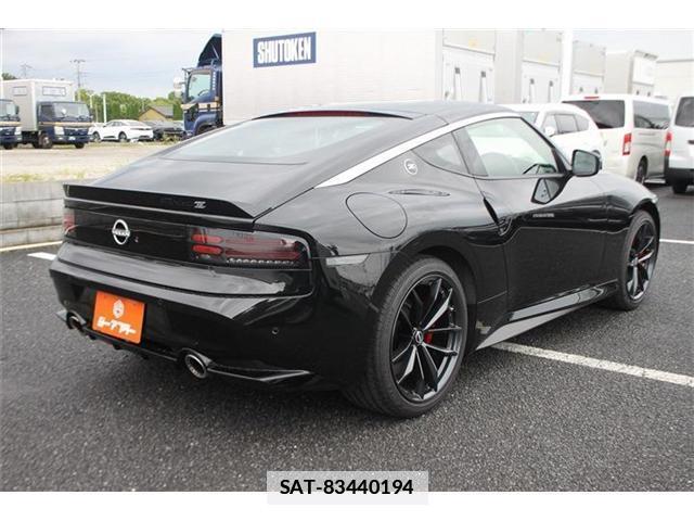 Nissan FAIRLADY Z 2024-02 7870958-12