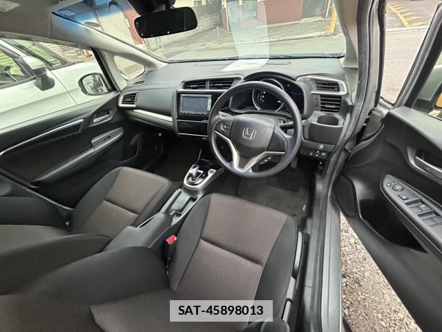 Honda FIT HYBRID 2015-06 7867586-11