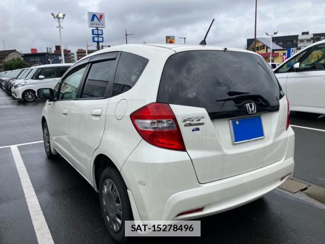 Honda FIT 2011-10 7868707-1