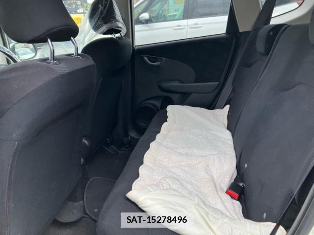 Honda FIT 2011-10 7868707-7