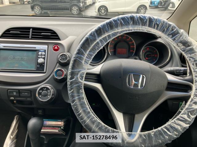 Honda FIT 2011-10 7868707-9