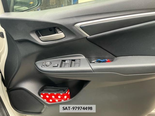 Honda FIT 2016-09 7868945-11