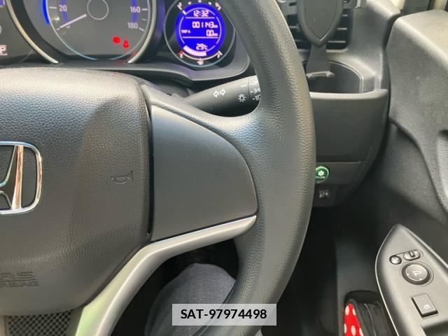 Honda FIT 2016-09 7868945-16
