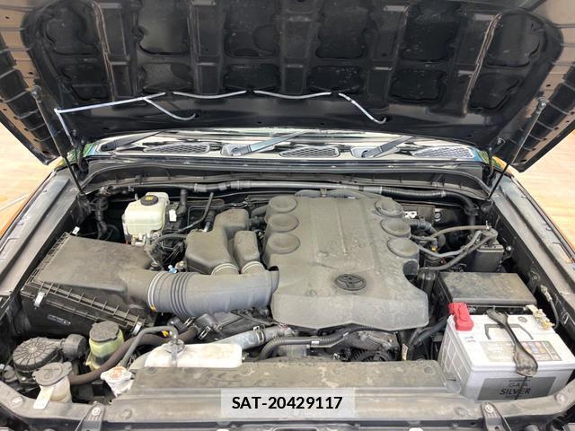Toyota FJ CRUISER 2017-12 7869277-17