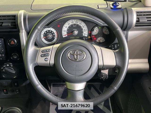 Toyota FJ CRUISER 2011-12 7870454-10