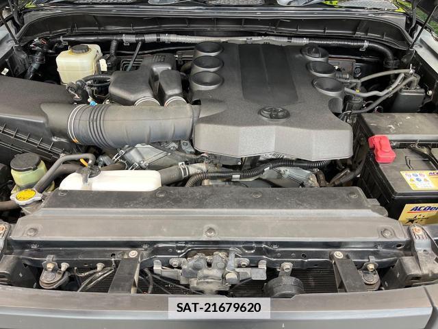 Toyota FJ CRUISER 2011-12 7870454-17