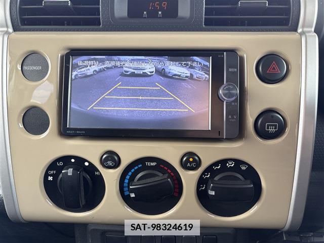 Toyota FJ CRUISER 2013-01 7870485-15