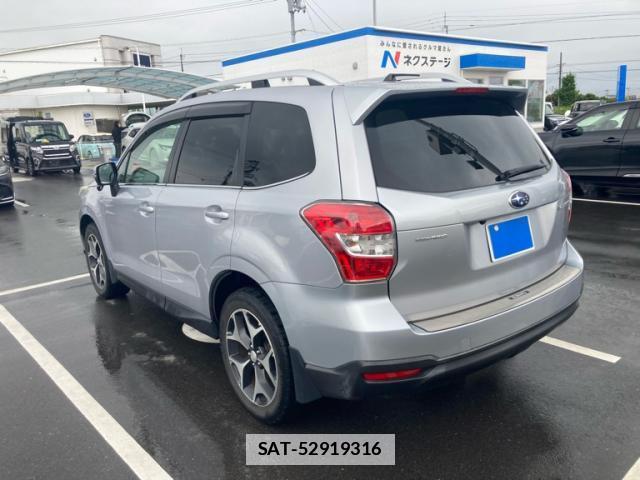 Subaru FORESTER 2014-03 7870472-1