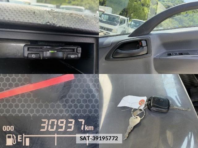 Isuzu FORWARD 2023-10 7872202-12