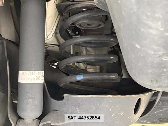 Honda FREED HYBRID 2021-10 7868432-19