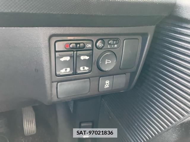 Honda FREED SPIKE 2016-05 7869525-16