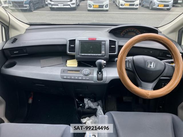 Honda FREED 2009-10 7868951-3