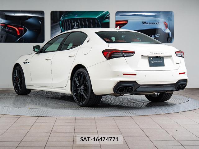 Maserati GHIBLI 2023-08 7870382-17