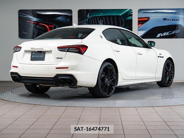 Maserati GHIBLI 2023-08 7870382-4