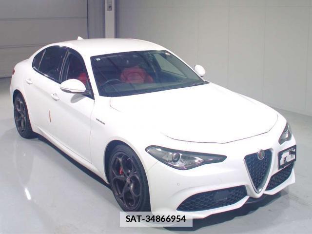 ALFA ROMEO Giulia 2021-06 7871996-5