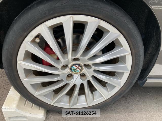 ALFA ROMEO GIULIETTA 2013-03 7870855-12