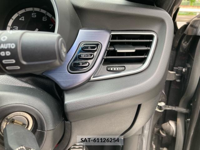 ALFA ROMEO GIULIETTA 2013-03 7870855-17