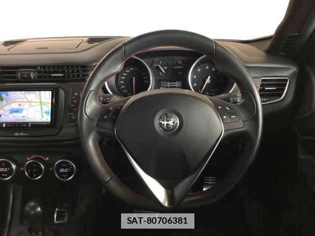 ALFA ROMEO GIULIETTA 2021-06 7872387-8