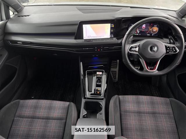 VolksWagen GOLF GTI 2022-10 7872174-2