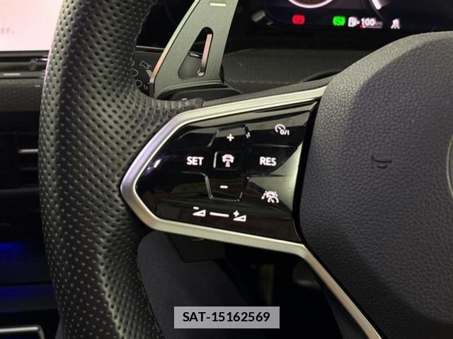 VolksWagen GOLF GTI 2022-10 7872174-6