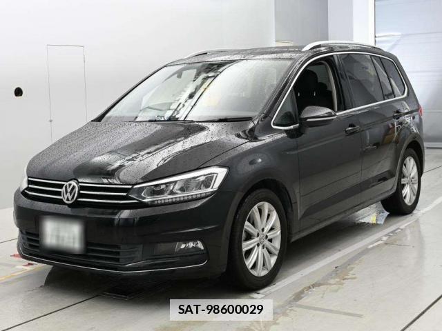 VolksWagen GOLF TOURAN 2018-08 7871184-10