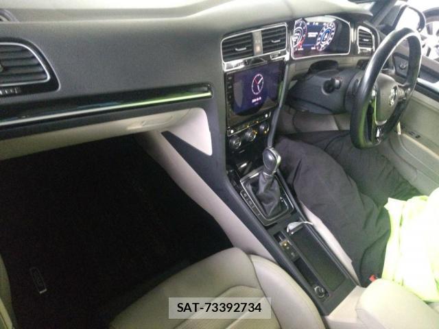 VolksWagen GOLF 2019-08 7871197-2