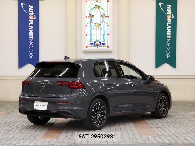 VolksWagen GOLF 2023-10 7871491-1