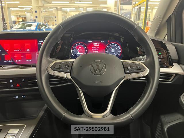 VolksWagen GOLF 2023-10 7871491-7