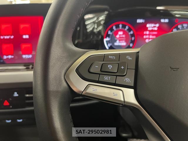 VolksWagen GOLF 2023-10 7871491-9