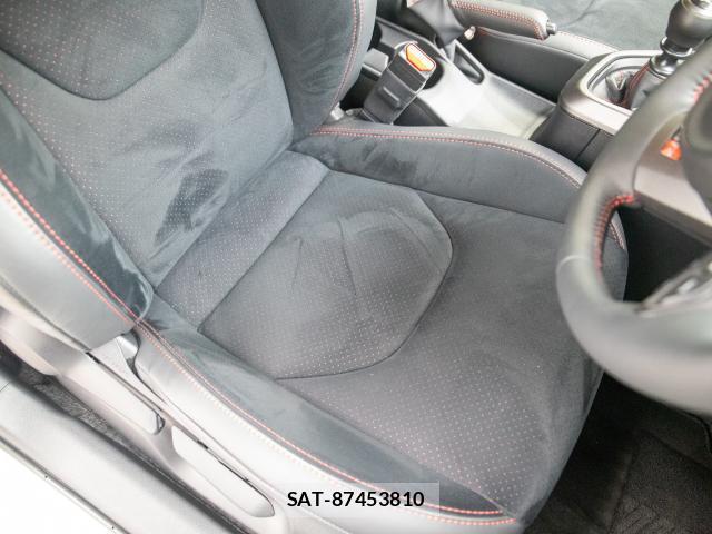 Toyota Gr Yaris 2025-10 7872213-16